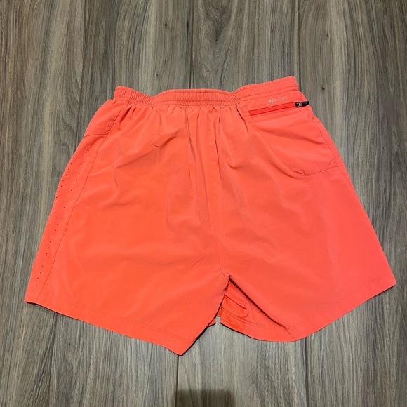 Nike Running Shorts 😎🏃‍♂️ - Picture 2 of 5